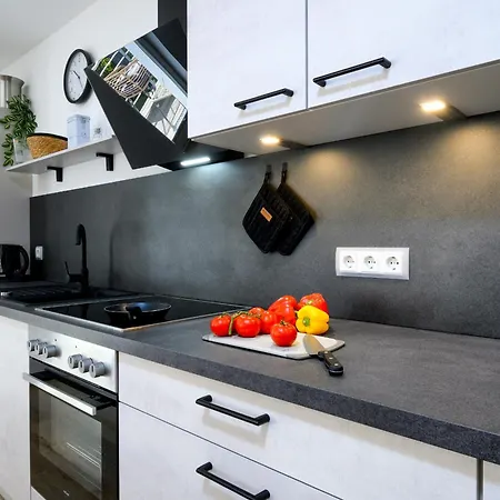 Apartment - Modernisiert, Meerblick, - Sauna, Fitness, Kamin - Tag Am